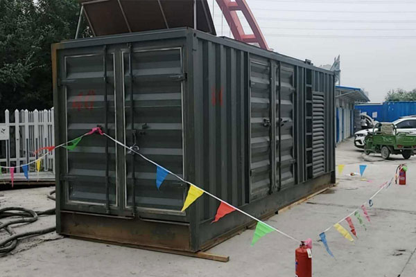 庆阳发电机租赁空气滤清器多久更换一次？